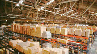 Los operadores logísticos facturaron 3.500 millones en 2012, el 0,6% menos