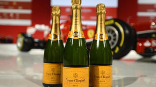 Veuve Clicquot pondrá las burbujas en los éxitos de Ferrari