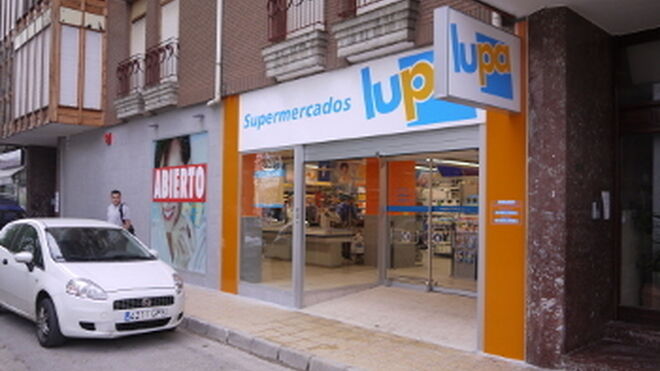 Lupa inaugura un supermercado en Selaya (Cantabria)