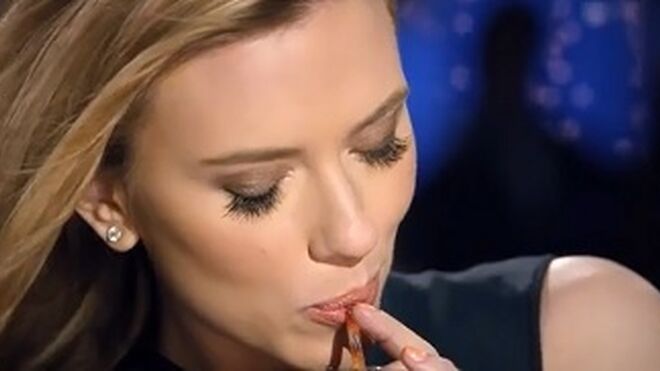 Scarlett Johansson, criticada por anunciar la bebida israelí Sodastream