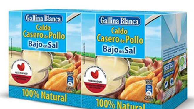 Gallina Blanca lanza un envase de 500 ml para su caldo de pollo bajo en sal