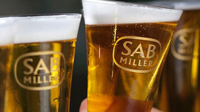 La cervecera SABMiller ingresó el 10% menos en su primer trimestre fiscal