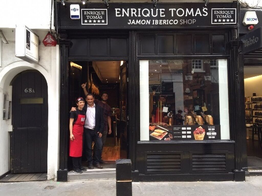 Enrique Tomás en su segunda tienda de Londres, situada en Neal Street de Covent Garden
