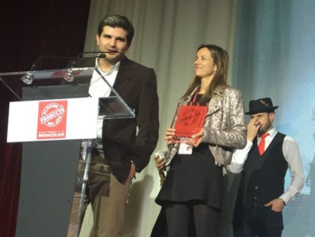 Arantxa Pascual y Álex Coloma agradecieron el premio dado a Aquilea Sueño
