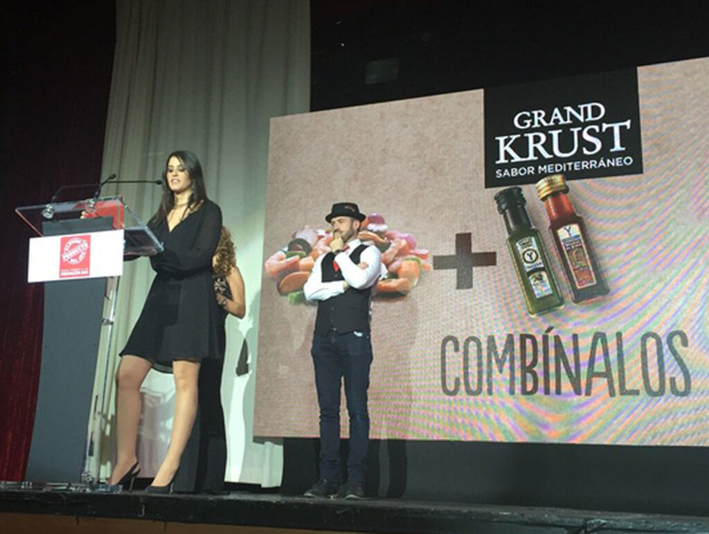 Combínalos de Grand Krust ganó también un premio. Lo recogió Nuria Castelar, responsable de marketing de Krustagroup