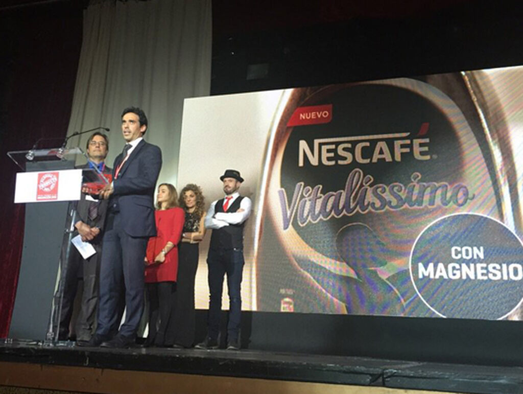 Varios miembros de Nescafé agradecieron los tres premios dados a la empresa