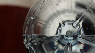 Danone y Nestlé Waters crean botellas 100% sostenibles