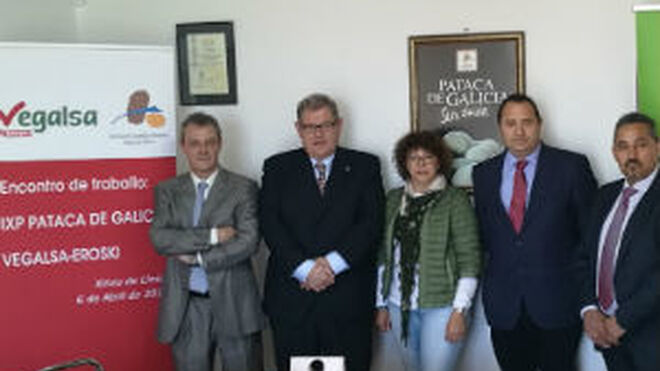 Vegalsa-Eroski renueva su apoyo a la patata de Galicia