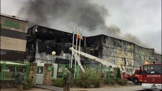 Destruida por el fuego la fábrica de Ornua en Ávila