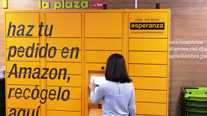 Las taquillas de Amazon se instalan en La Plaza de Dia