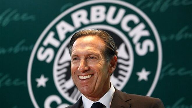 El presidente de Starbucks cambia los cafés por la política