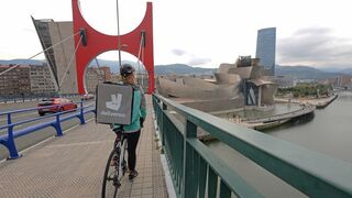 Deliveroo alcanza los 1.500 'riders' en toda España