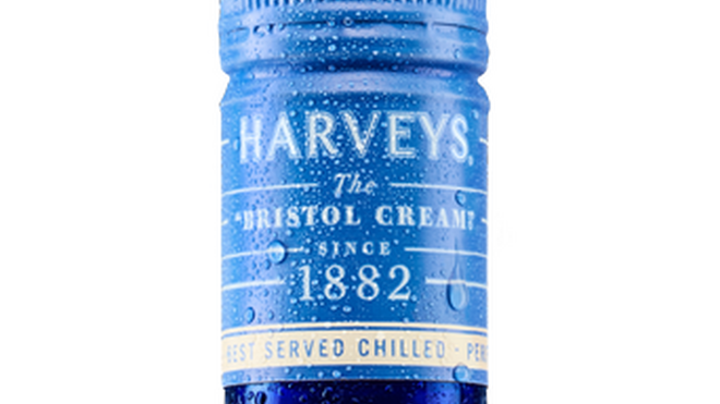 Harveys Bristol Cream lanza su botella con etiqueta inteligente