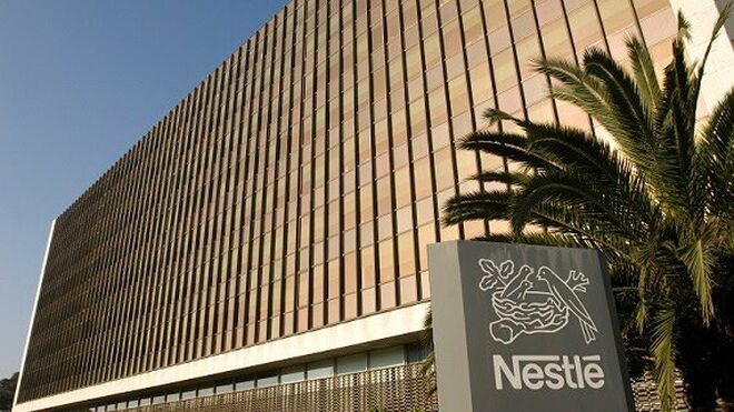 Nestlé se alía con Deliveroo para repartir a domicilio sus productos en unos 30 minutos