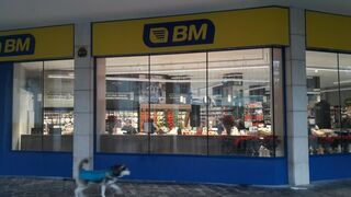 Abre el primer BM Shop de Baracaldo (Vizcaya)