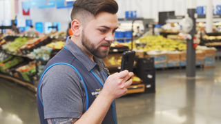 Walmart rebaja sus previsiones por el impacto de la inflación en el consumo