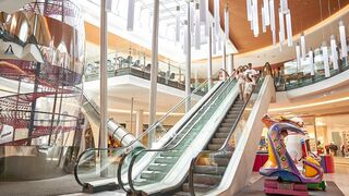 Mejora la afluencia a los centros comerciales: crece el 13,4% en abril