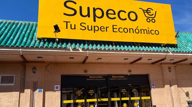 Carrefour extiende su red Supeco por Andalucía