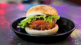 La calidad de las proteínas de las hamburguesas vegetales no es comparable a la de la carne