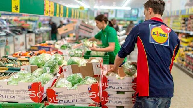 Lidl busca trabajadores mayores de 45 años para sus supermercados