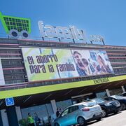 Family Cash abre un supermercado en Alcalá de Henares