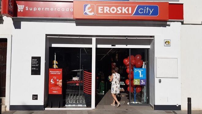Eroski crece en Málaga con un nuevo súper en Frigiliana