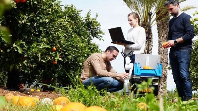 Desarrollan un robot móvil para recolectar y dar nuevo uso a la fruta caída