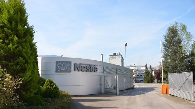 Nestlé avanza hacia las cero emisiones netas en sus fábricas españolas