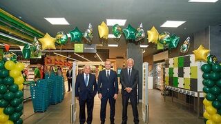 Hiperdino invierte 10 millones para renovar su primera tienda