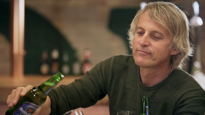 Jesús Calleja descubre lo que hay detrás de una cerveza Heineken en su último viaje