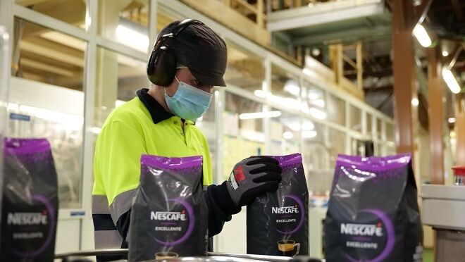 Nestlé invierte 1 millón de euros en su fábrica de café tostado de Reus (Tarragona)