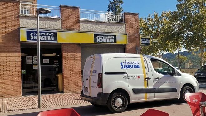 Grup Llobet se expande en Cataluña con la compra de Supermercats Sebastián