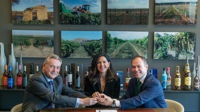 Varma distribuirá los brandys y vinos de Jerez de Grupo Emperador Spain