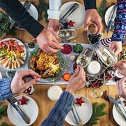 La OCU detecta subidas del 5,2% en los alimentos típicos de la Navidad