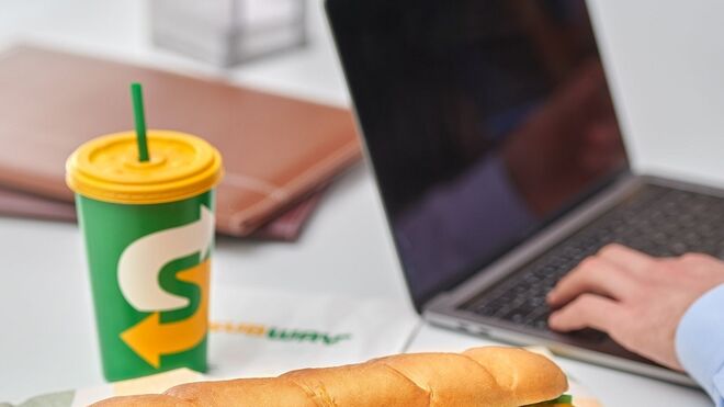 La cadena de comida rápida Subway explora una posible venta