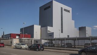 Arnau Pi sustituye a Jordi Jaén en la dirección de la fábrica Nestlé de Girona
