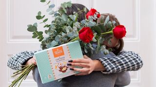 Chocolates Trapa e Interflora crean tres packs para San Valentín