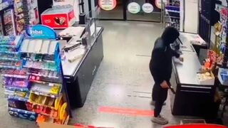 Atraco a punta de pistola en un supermercado Condis de Tarragona