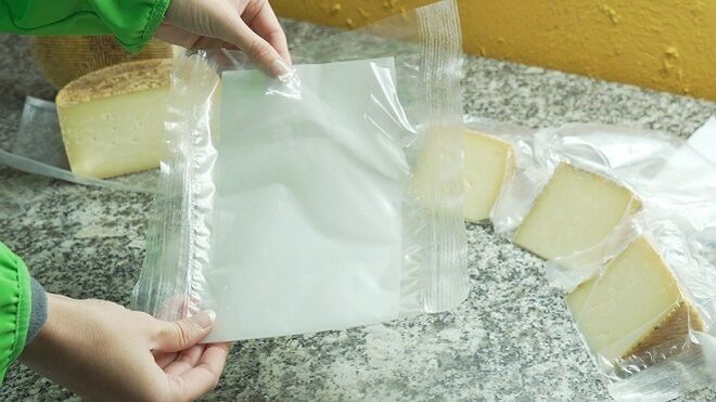 Un 'envase activo' alarga la vida útil del queso entre 5 y 10 días