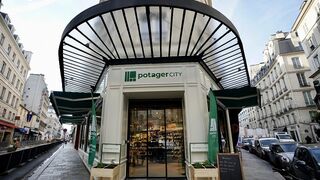Carrefour Francia abre en París un nuevo formato centrado en frutas y verduras