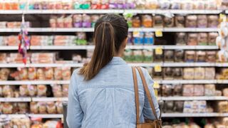El 50% del ahorro por la rebaja del IVA a los alimentos va para las rentas más altas, según estudio