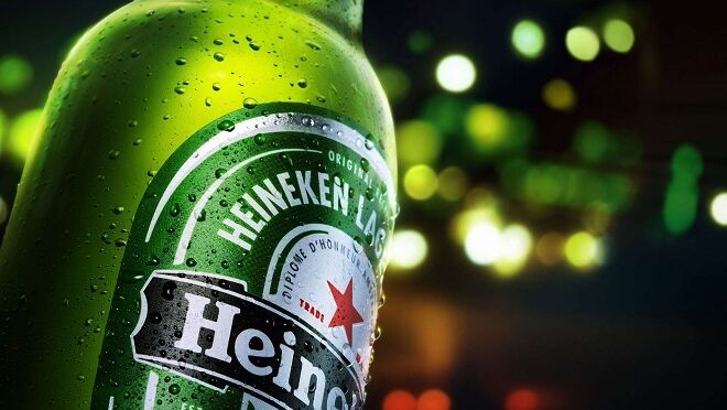 Heineken completa la venta de sus operaciones en Rusia