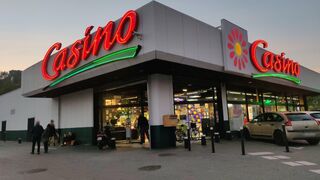 Casino venderá un paquete de supermercados a Intermarché para reducir su abultada deuda