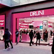 Druni y Arenal se fusionan: ¿qué está sucediendo en el sector de la perfumería?