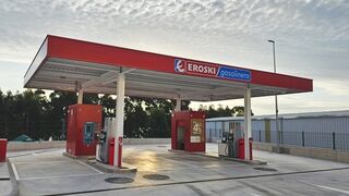 Vegalsa abre la gasolinera del Eroski Center de Burela (Lugo)