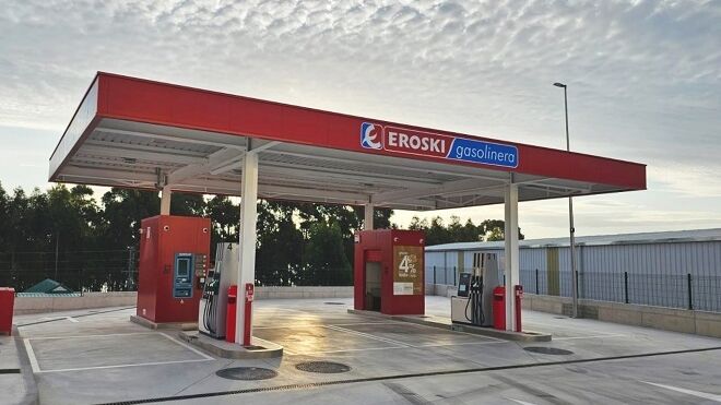 Vegalsa abre la gasolinera del Eroski Center de Burela (Lugo)