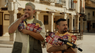Perxitaa y Papigavi protagonizan "Deteztor", el nuevo spot de Snack'in de Campofrío