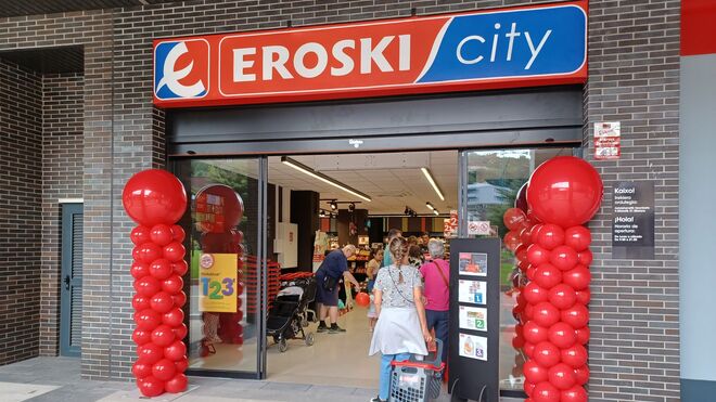 Eroski inaugura un nuevo supermercado franquiciado en Astigarraga