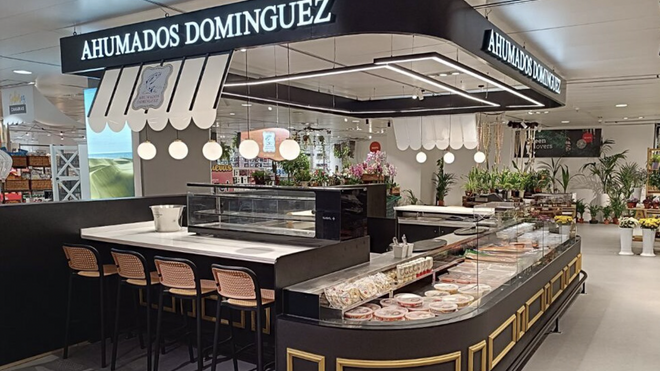 Ahumados Domínguez crece en España con la apertura de su primera tienda en las Islas Canarias