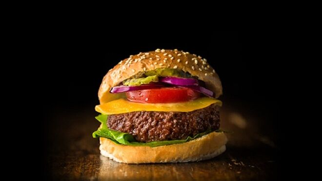 ¿Cuánto pagaríamos por comer una hamburguesa de carne de vacuno cultivada?